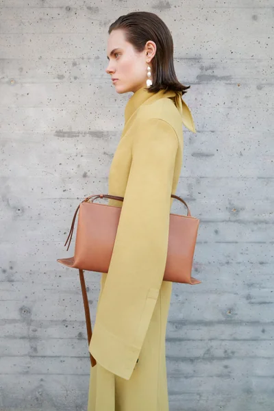 Look 11
